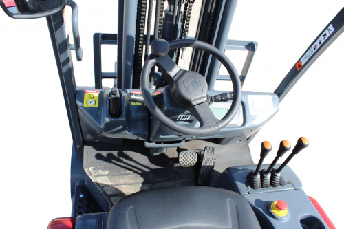 Электрический погрузчик LEMA FE 16-3F TX50