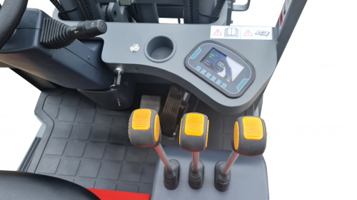 Электрический погрузчик LEMA FE M 15-3F DX30